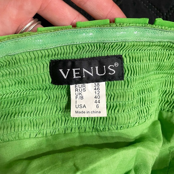 VENUS Fit & Flare Ruffled Green Strapless Dress, size Medium, EUC - Picture 4 of 9